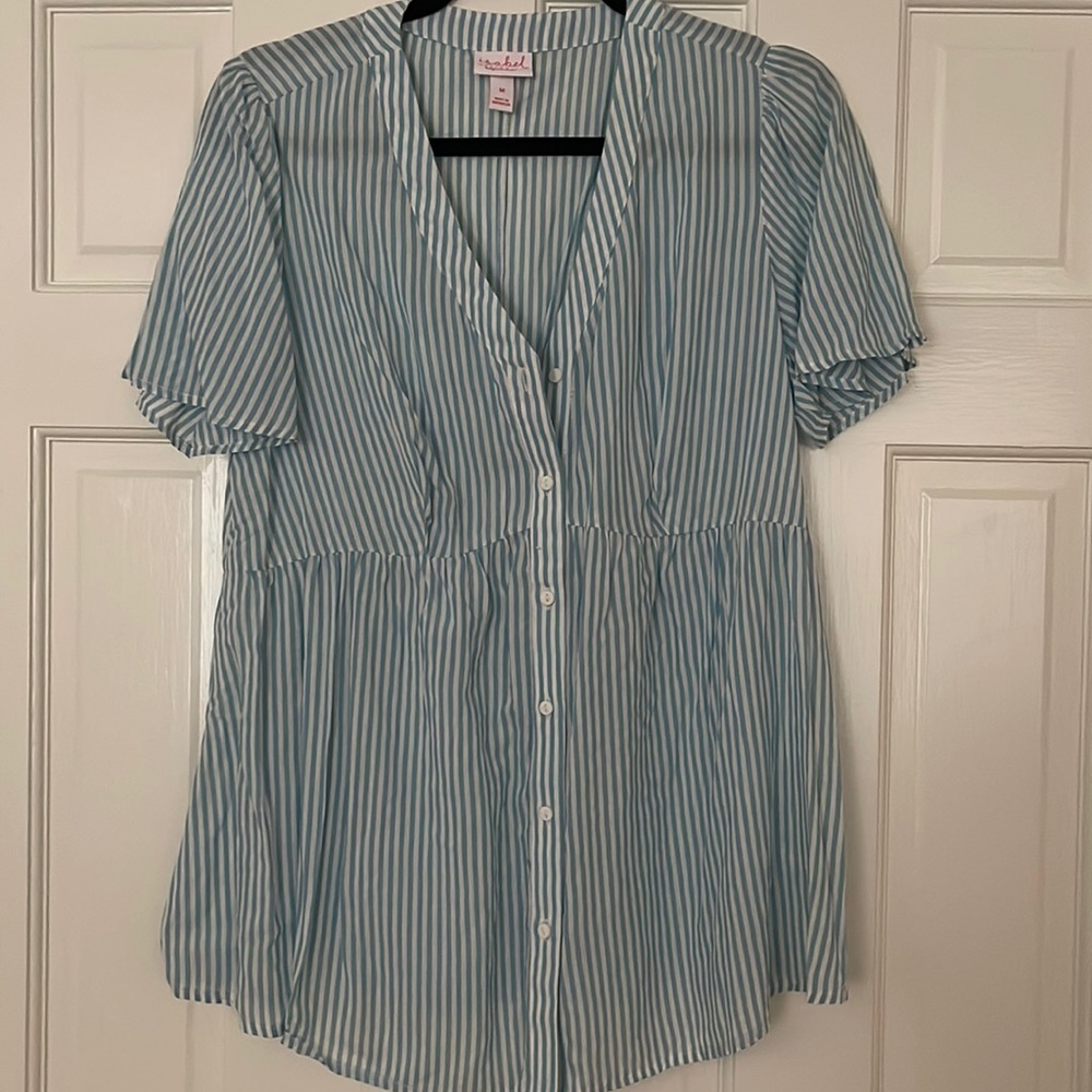 Isabel maternity shirt NWOT